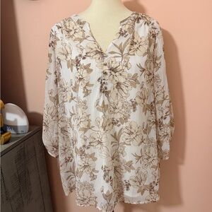 Sara Michelle Shimmer Cream Floral V-Neck Tunic Sz 2X